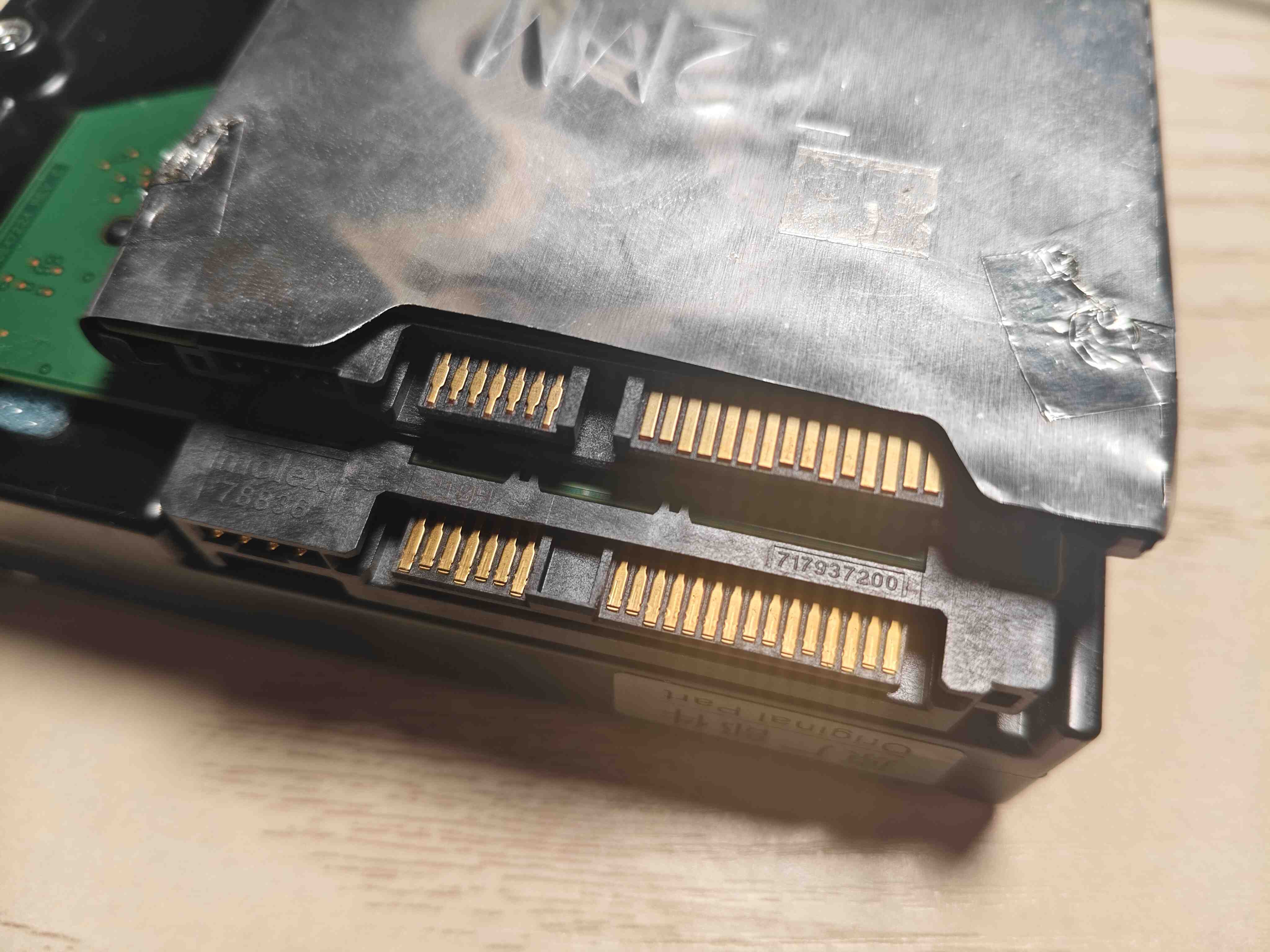 SAS & SATA